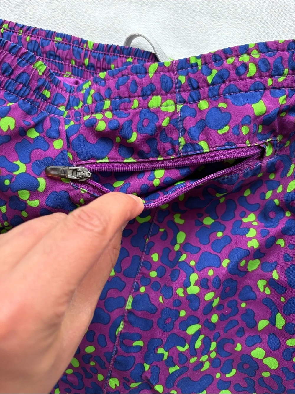 Nike Bright Purple Athletic running shorts with Multicolor (green navy)